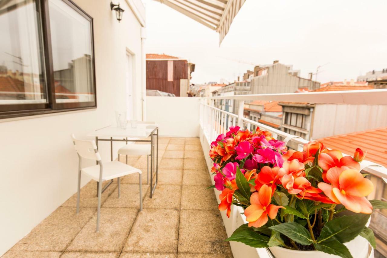 ポルトCasa Oliveira I • Terrace • Next To Bolhaoアパートメント エクステリア 写真
